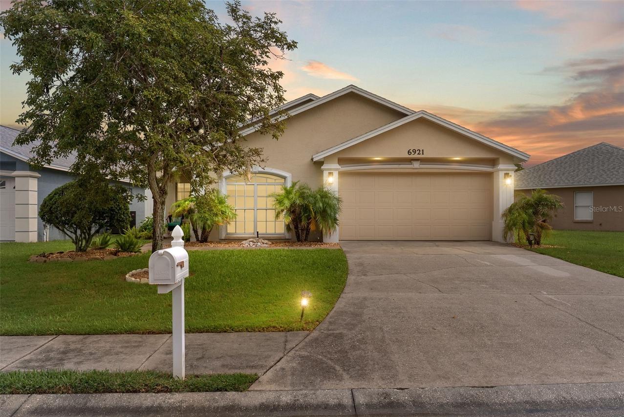 6921 Shimmering Dr., Lakeland, FL 33813