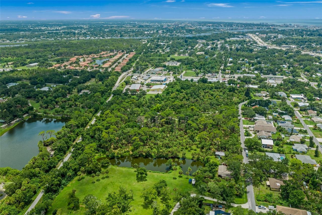 1210 Twin Lakes Ave., Nokomis, FL 34275