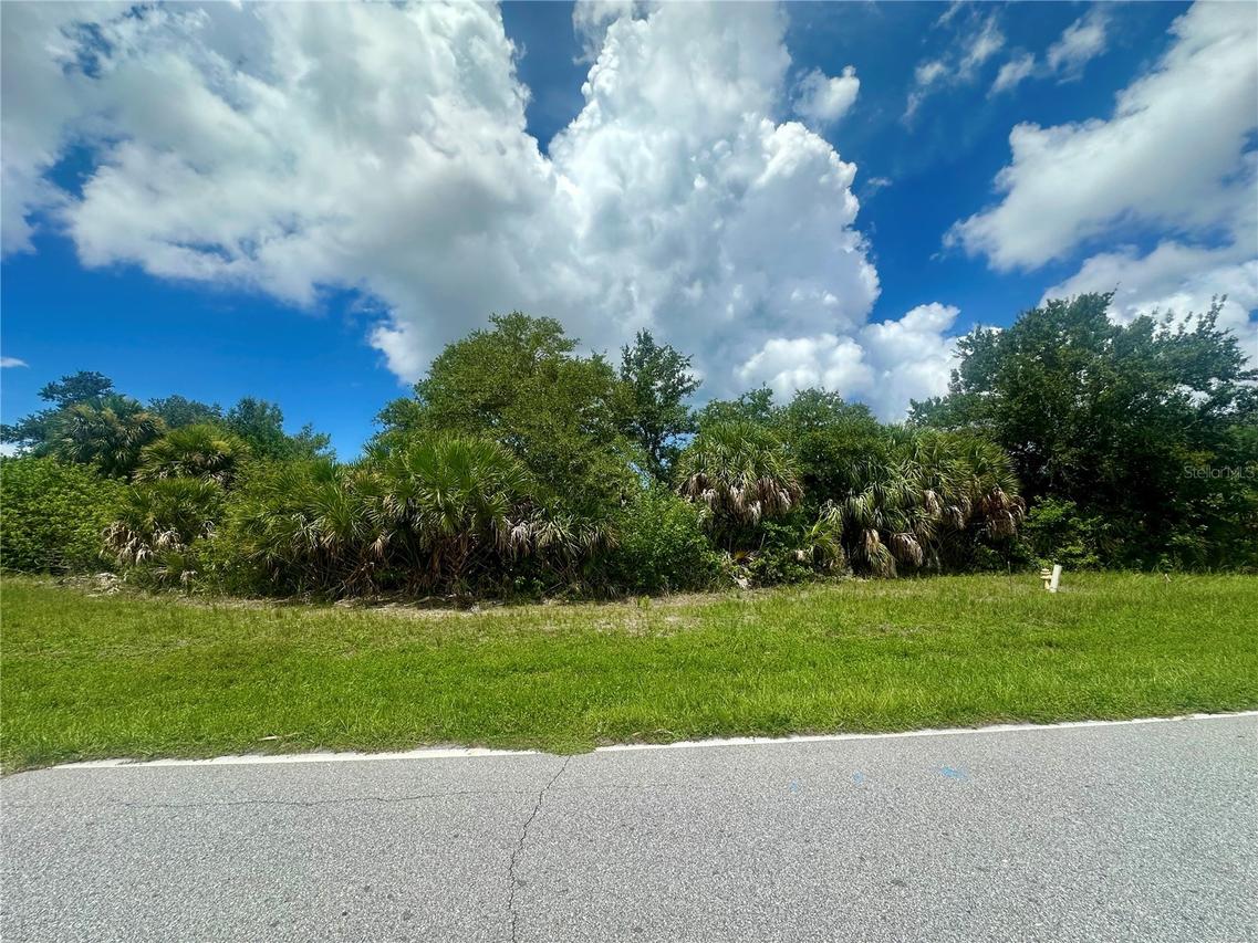 226 Sunset Rd., Rotonda West, FL 33947