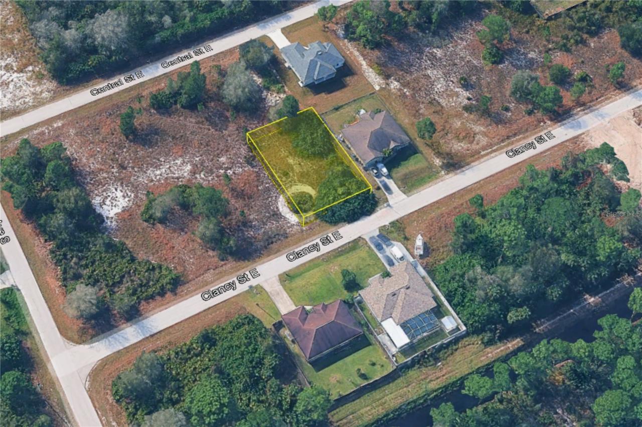 758 Clancy St., Lehigh Acres, FL 33974