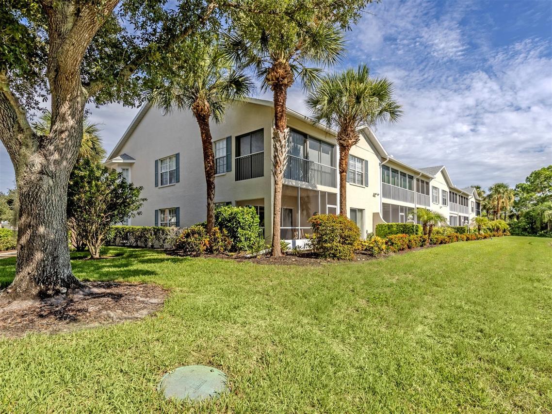 872 Saranac Lake Dr. #106, Venice, FL 34292