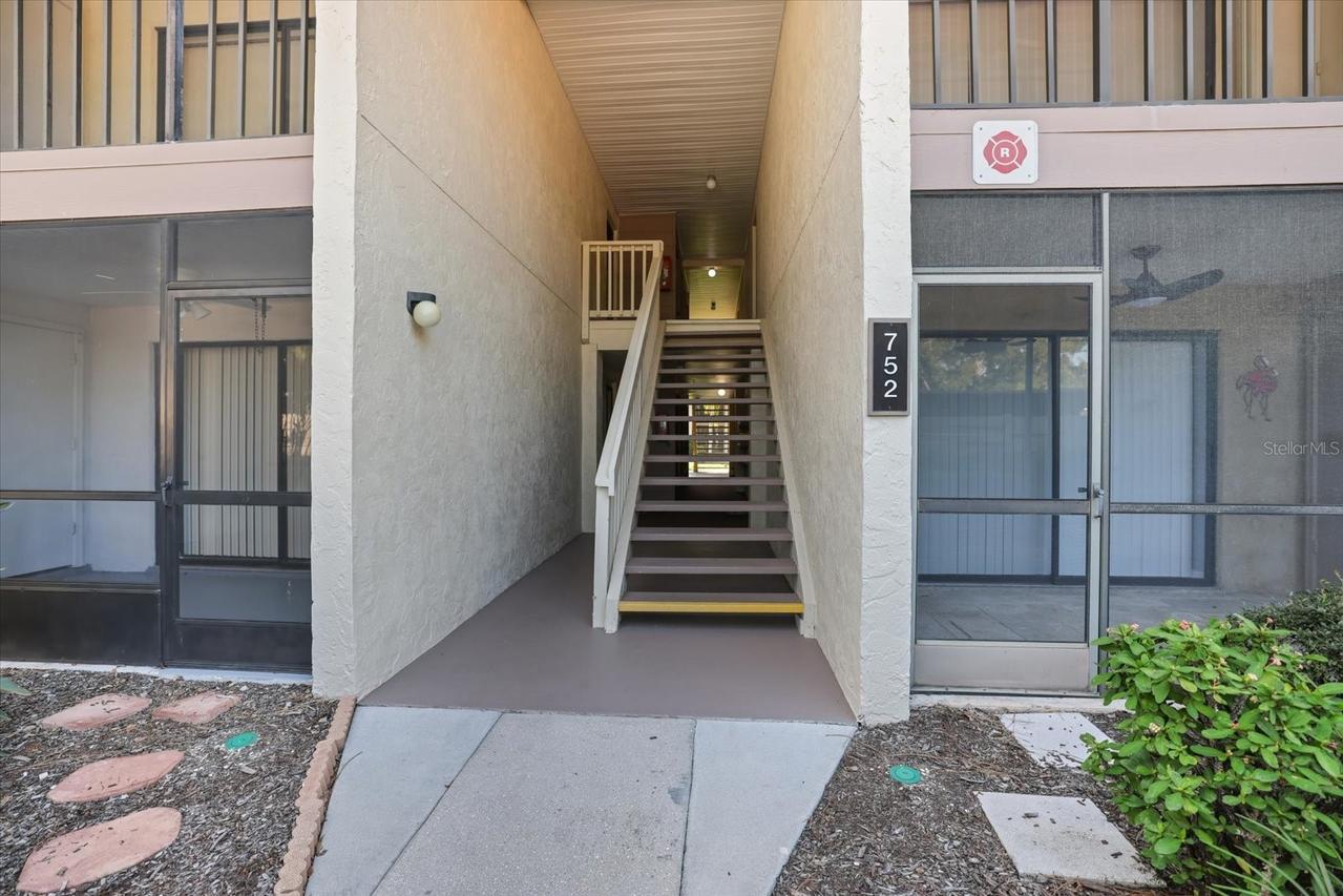 752 White Pine Tree Rd. #102, Venice, FL 34285