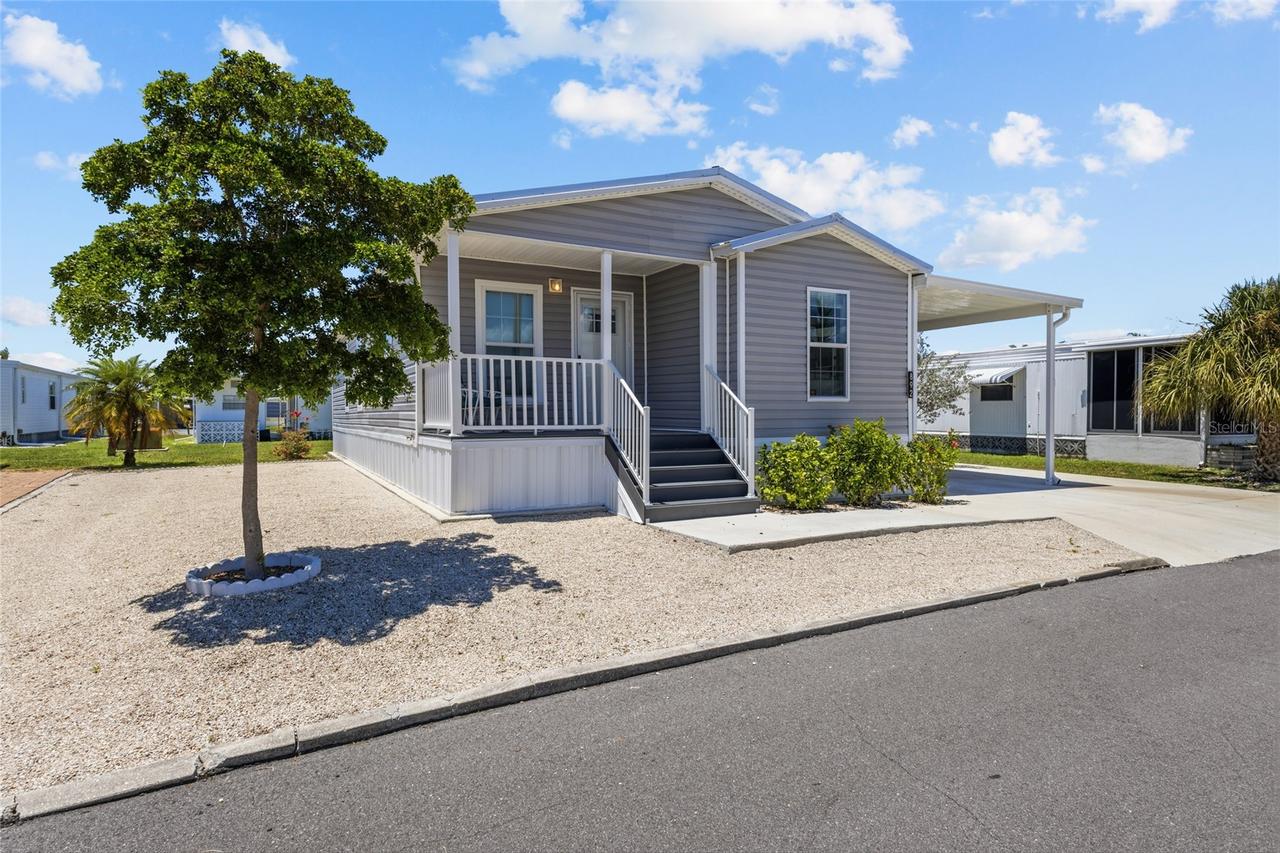 892 Grado Dr., Venice, FL 34285