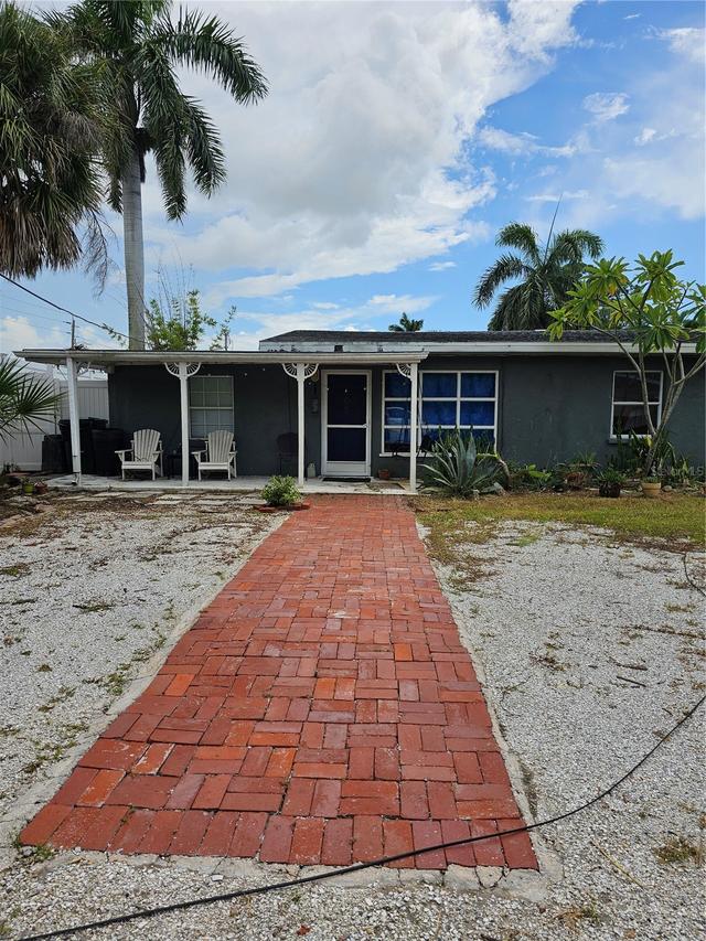 105 W Colonia Ln., Nokomis, FL 34275