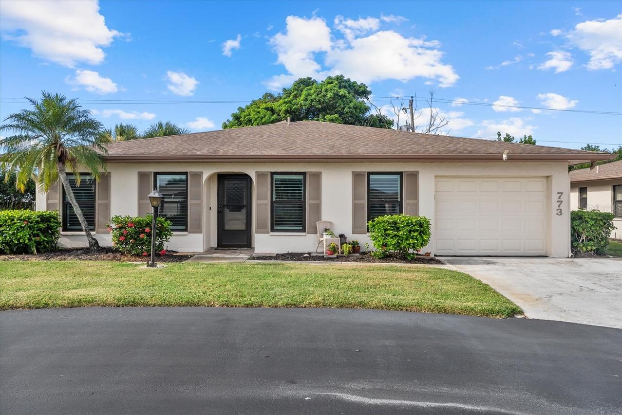 773 Vivienda South Ct. #8, Venice, FL 34293