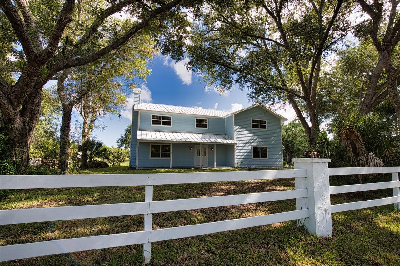916 Bayshore Dr., Englewood, FL 34223