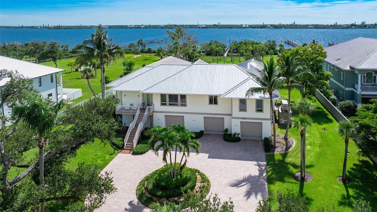 1115 Bayshore Dr., Englewood, FL 34223