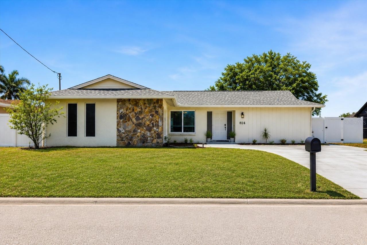 814 Ellicott Cir., Port Charlotte, FL 33952