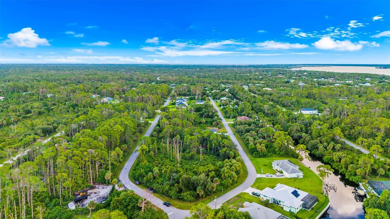 330 Ramblewood St., Port Charlotte, FL 33953