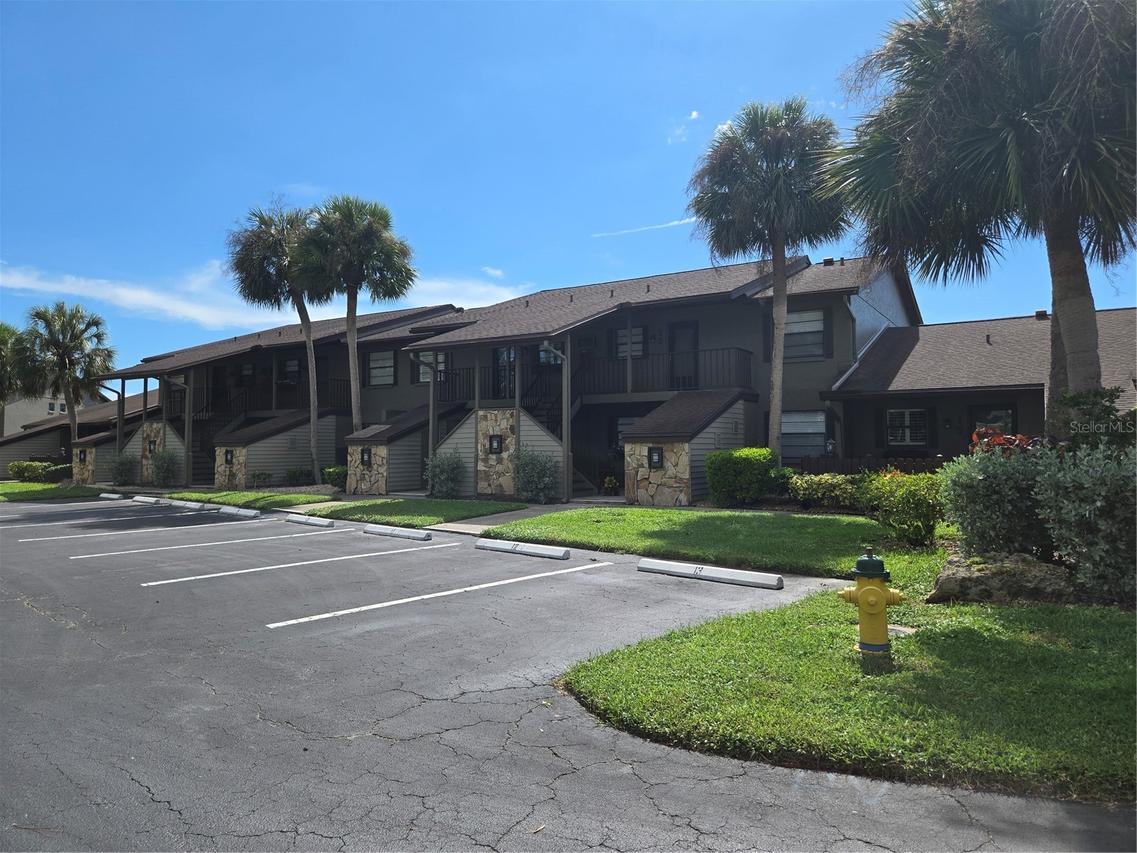 927 Capri Isles Blvd. #10, Venice, FL 34292