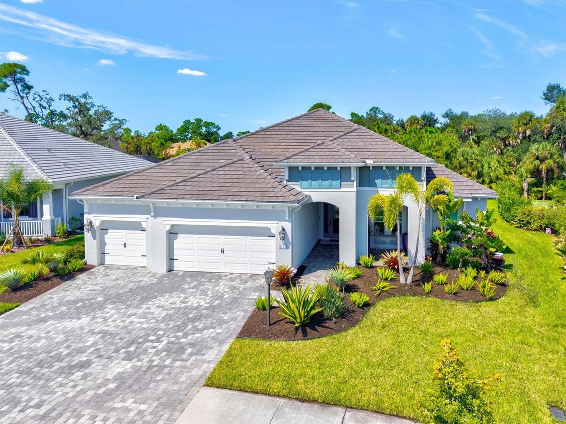 21221 Holmes Cir., Venice, FL 34293