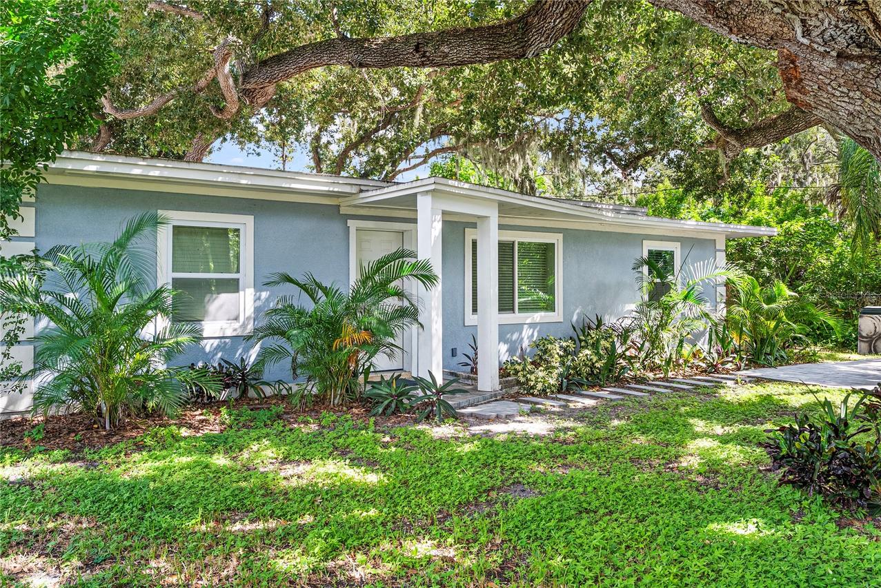 1112 Sunset Ave., Nokomis, FL 34275