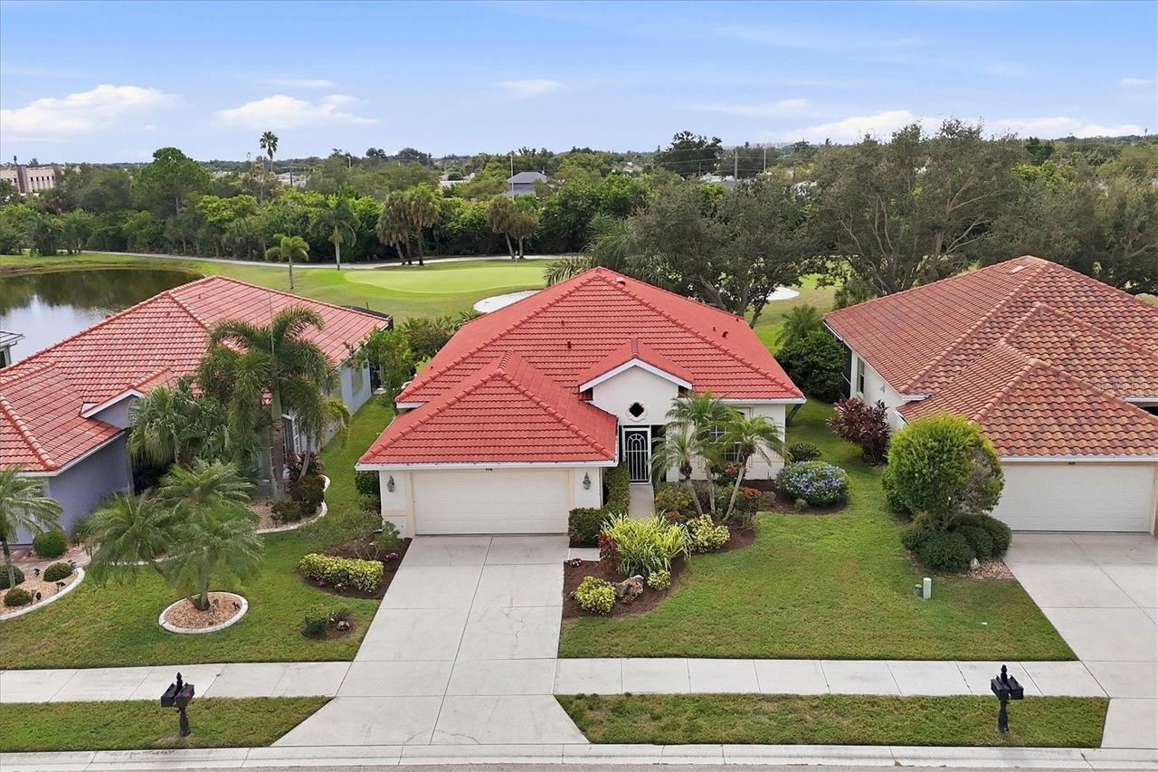 446 Pinewood Lake Dr., Venice, FL 34285