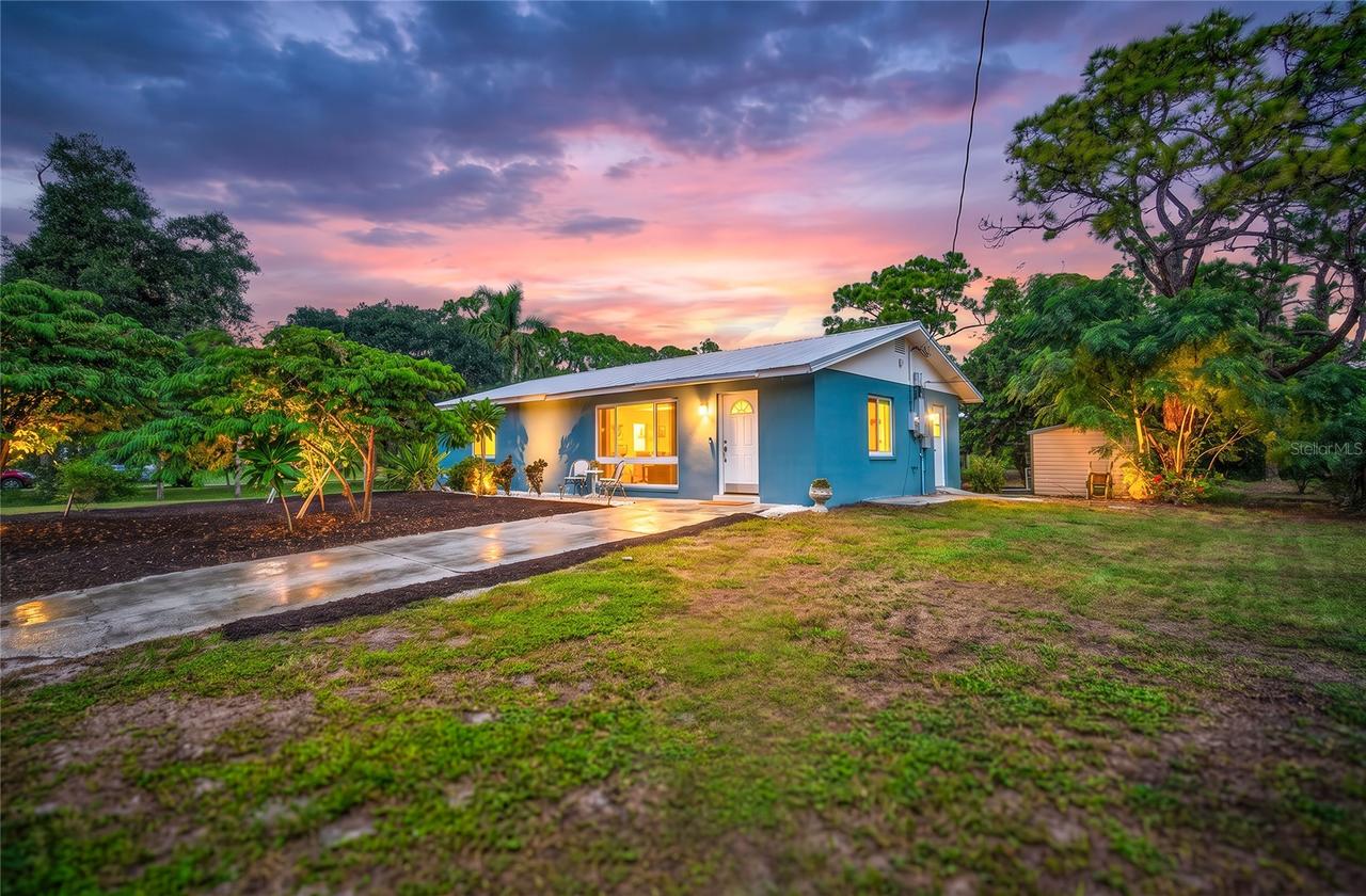 1322 Manasota Beach Rd., Englewood, FL 34223
