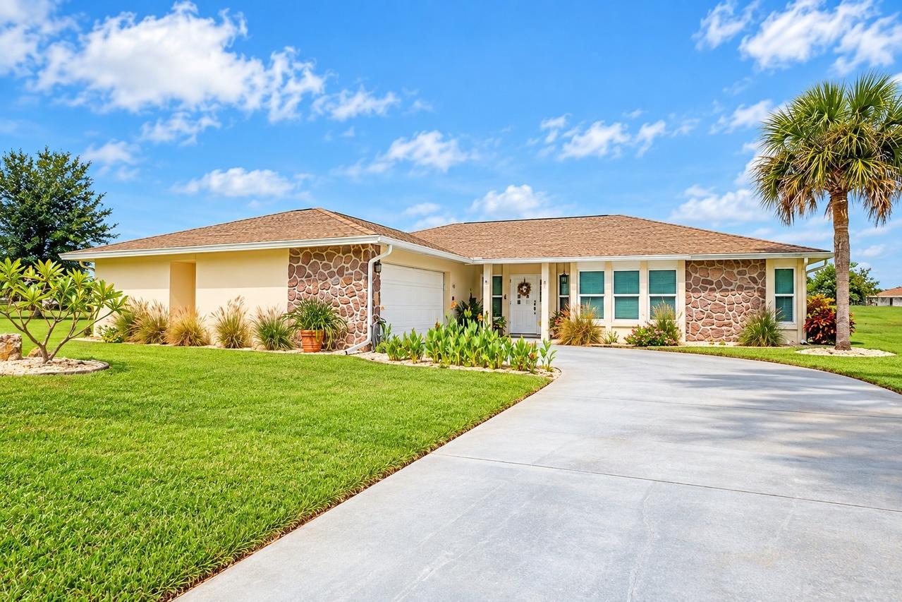 114 Caddy Rd., Rotonda West, FL 33947