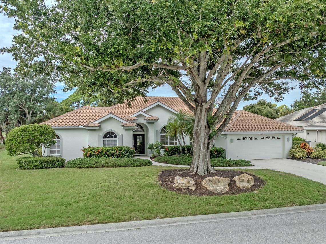 2009 Tocobaga Ln., Nokomis, FL 34275