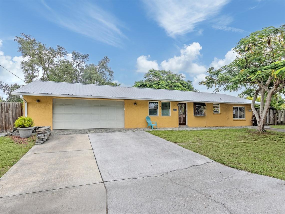 990 Florence St., Nokomis, FL 34275
