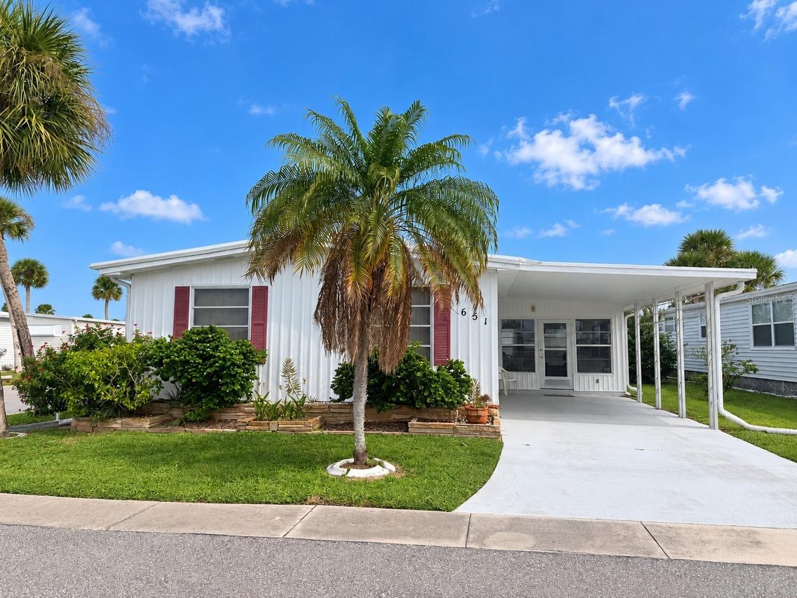 651 Iris Dr., Venice, FL 34293