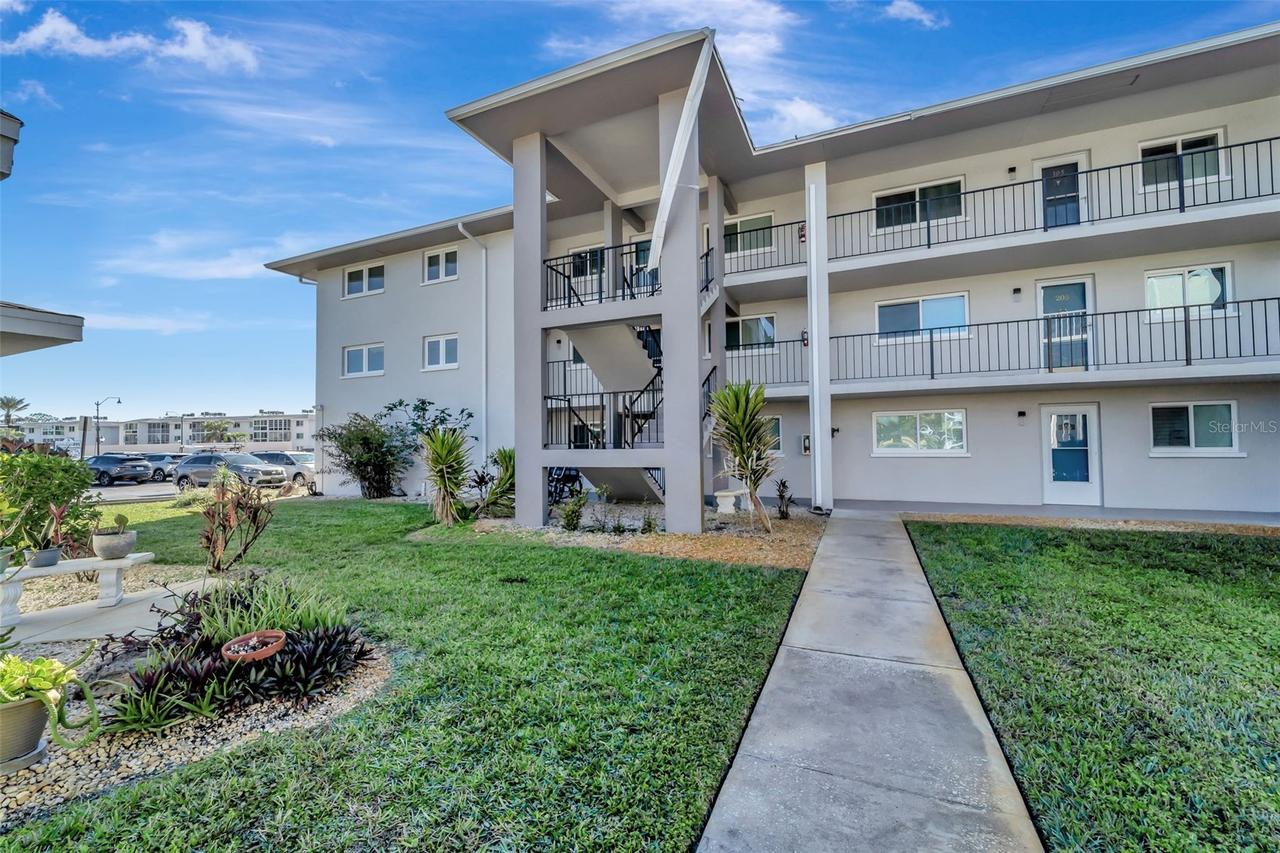 649 Tamiami Tr. #107, Venice, FL 34285
