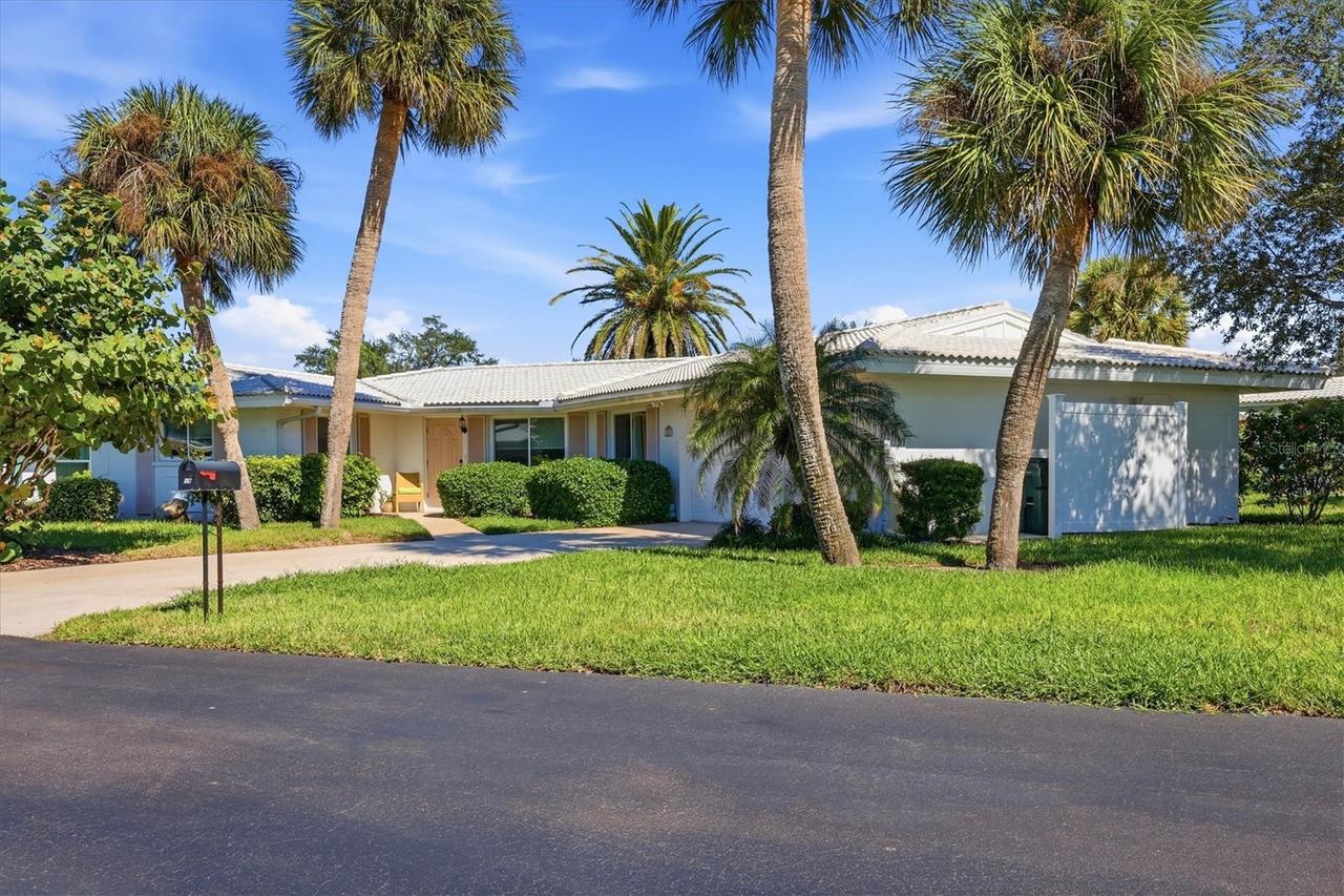 19 Oakwood Dr., Englewood, FL 34223