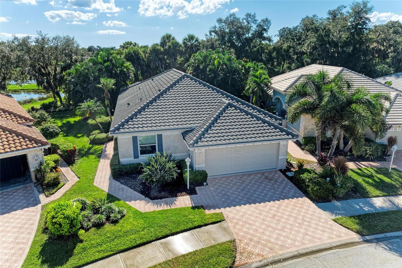 8352 Canary Palm Ct., Sarasota, FL 34238
