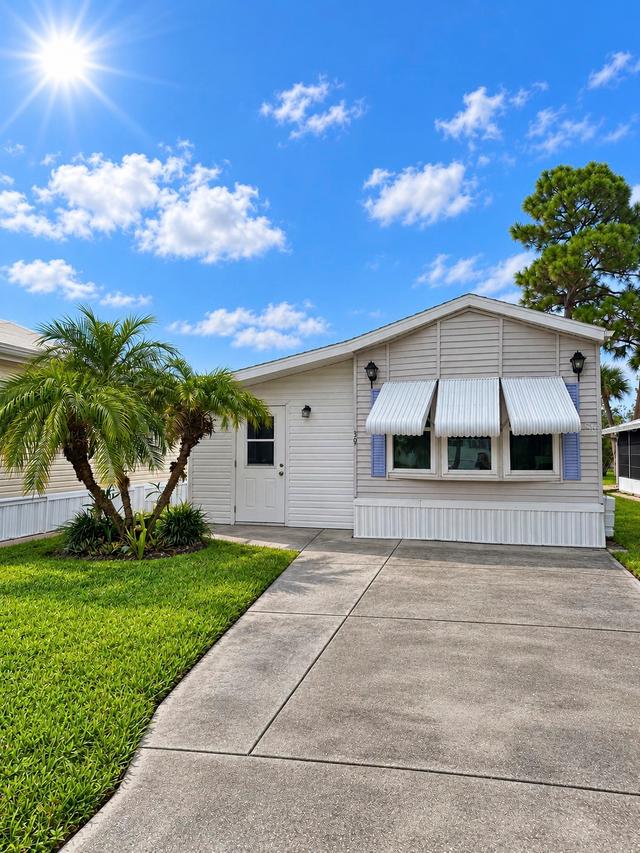 39 Crown Point Dr., Nokomis, FL 34275