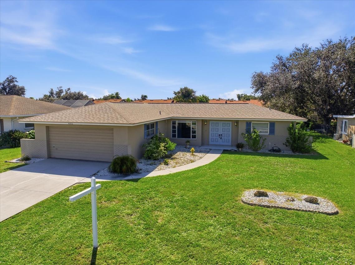 832 S Gondola Dr., Venice, FL 34293