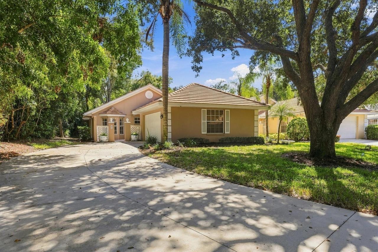 572 Clubside Cir. #34, Venice, FL 34293