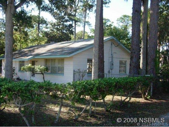 800 Fernald St., Edgewater, FL 32132
