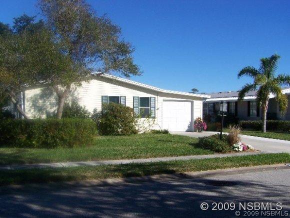 623 Portside Ln., Edgewater, FL 32141