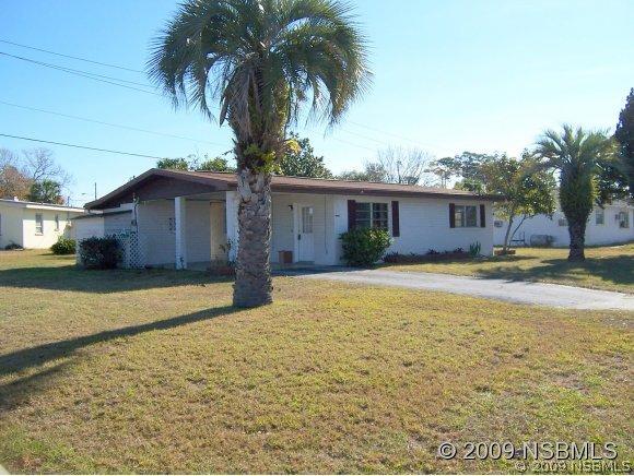 1901 Date Palm Dr., Edgewater, FL 32141