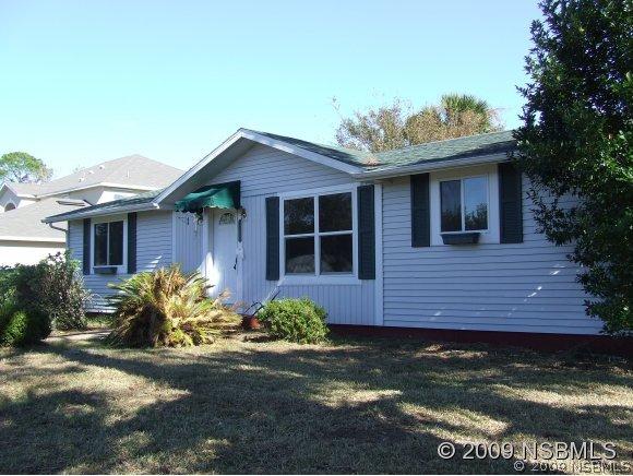 3007 Juniper Dr., Edgewater, FL 32141