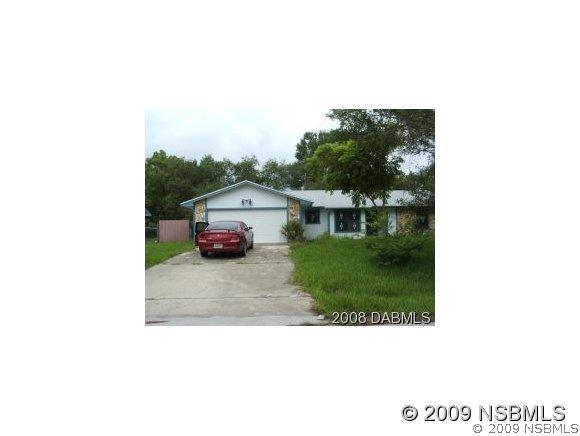 2908 Royal Palm Dr., Edgewater, FL 32141