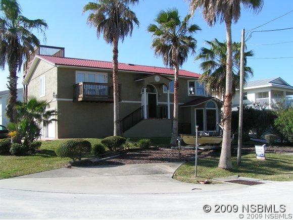 213 Ocean Dr., New Smyrna Beach, FL 32169