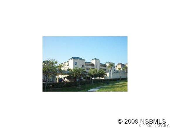 432 Bouchelle Dr. #204, New Smyrna Beach, FL 32169