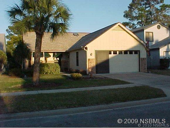 702 Sky Tree Ct., New Smyrna Beach, FL 32168
