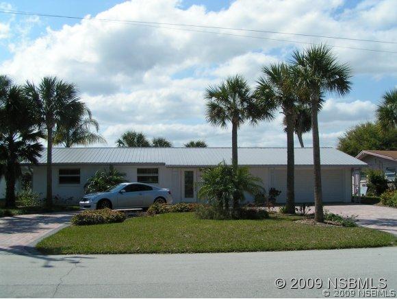 102 Cunningham Dr., New Smyrna Beach, FL 32168