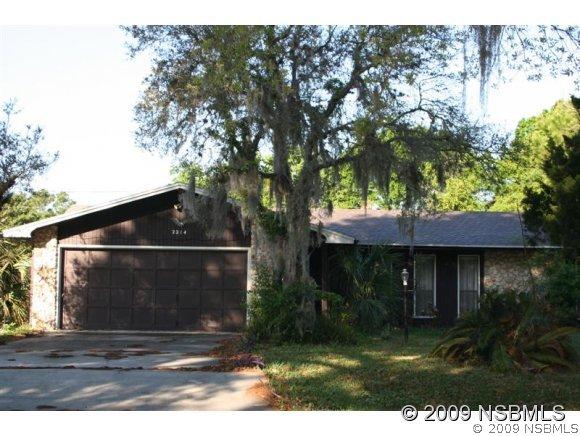 2214 Royal Palm Dr., Edgewater, FL 32141