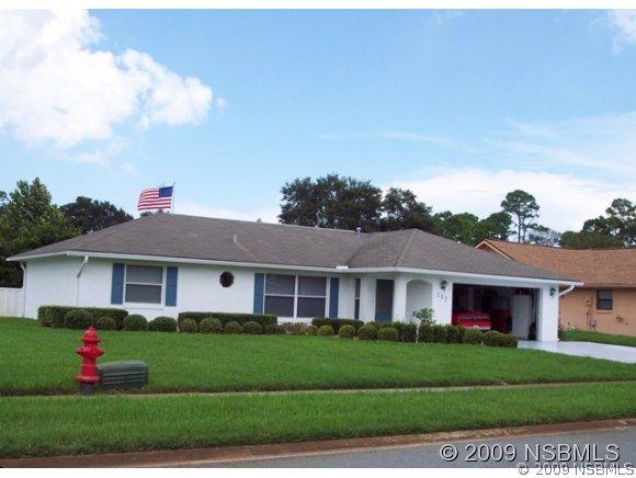 237 Meadow Dr., Edgewater, FL 32141