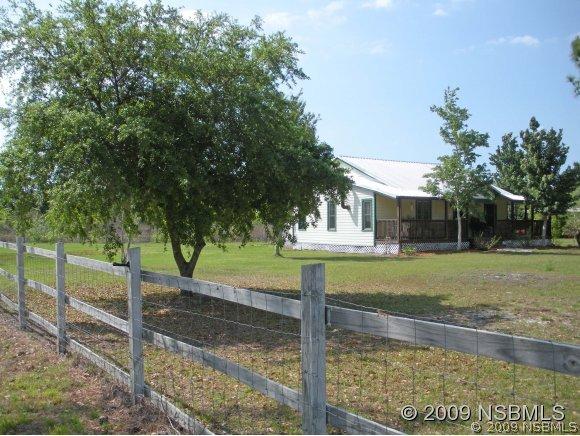 4794 Maple Ln., Edgewater, FL 32141