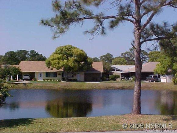 8 Grace Dr., New Smyrna Beach, FL 32168