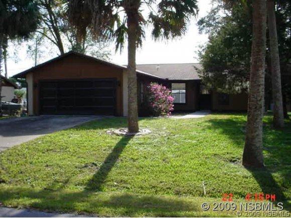 2110 Queen Palm Dr., Edgewater, FL 32141