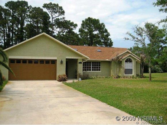 197 Cloveridge Ct., Edgewater, FL 32141