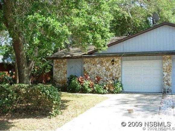 1206 Regent St., Edgewater, FL 32132