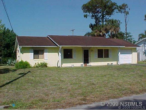 1000 Lake Ave., Edgewater, FL 32132