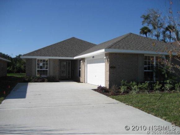 678 Coral Trace Blvd., Edgewater, FL 32132