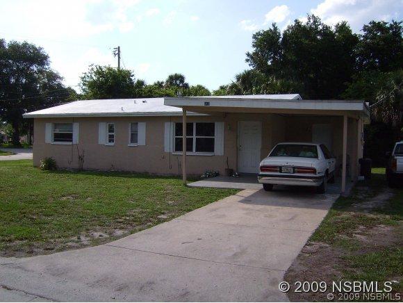 912 Roper St., New Smyrna Beach, FL 32168