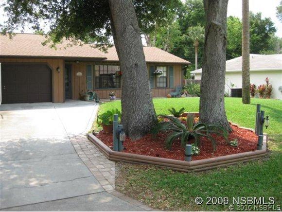 2628 Tamarind Dr., Edgewater, FL 32141