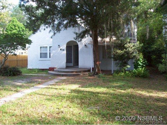 819 Downing St., New Smyrna Beach, FL 32168