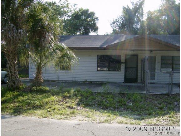 453 Palmetto St., Edgewater, FL 32132